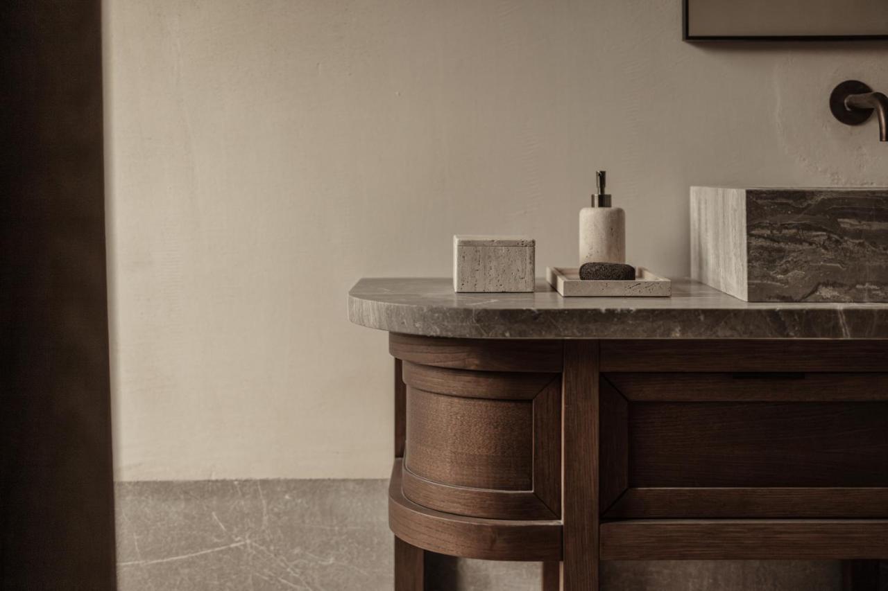 Manna, A Member Of Design Hotels Valtessiniko Exterior photo