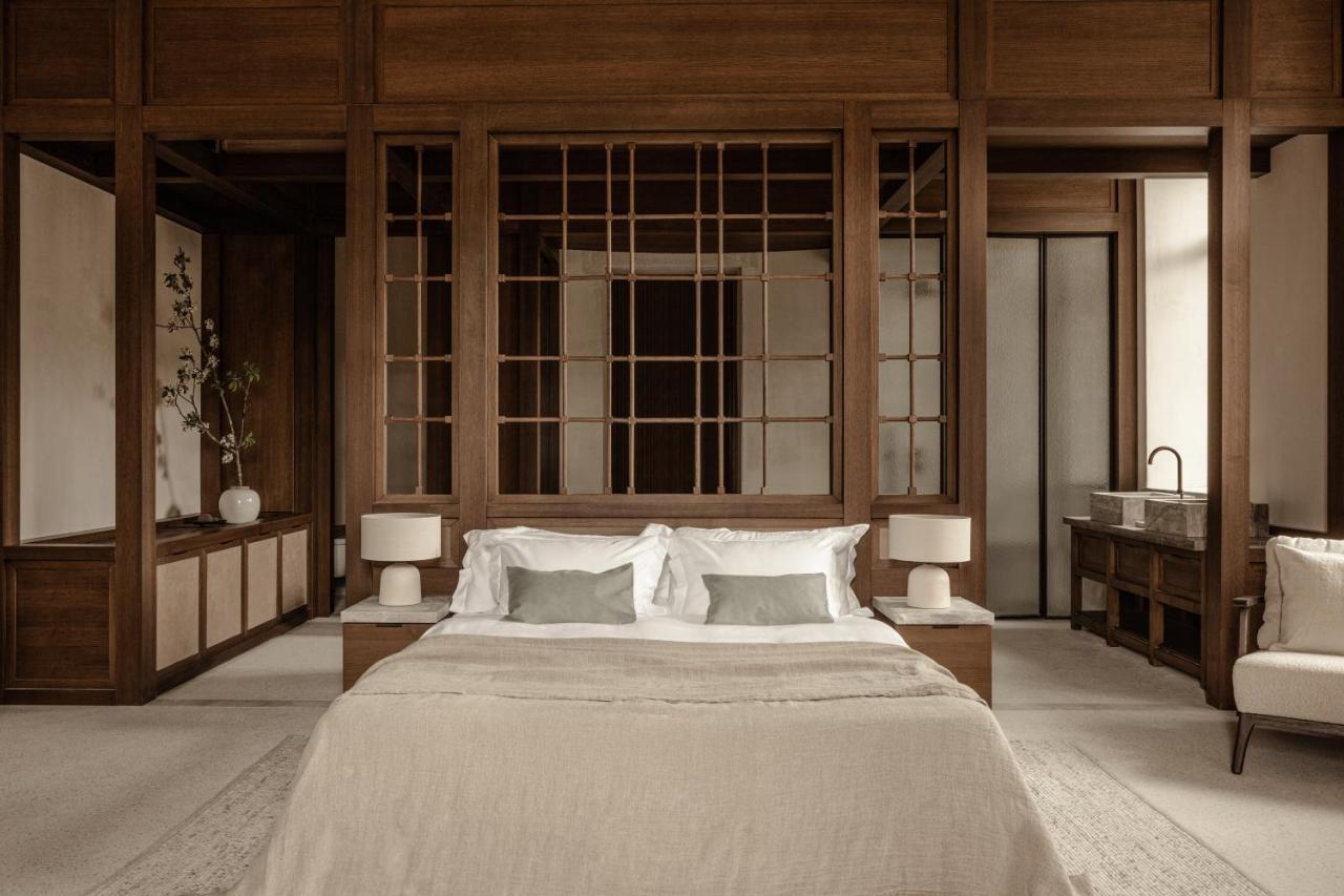 Manna, A Member Of Design Hotels Valtessiniko Exterior photo