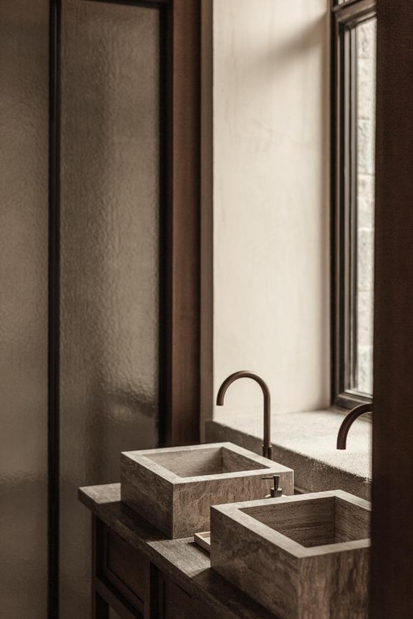 Manna, A Member Of Design Hotels Valtessiniko Exterior photo