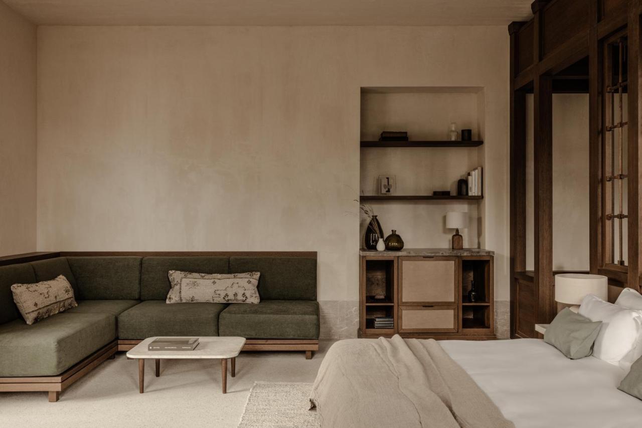Manna, A Member Of Design Hotels Valtessiniko Exterior photo