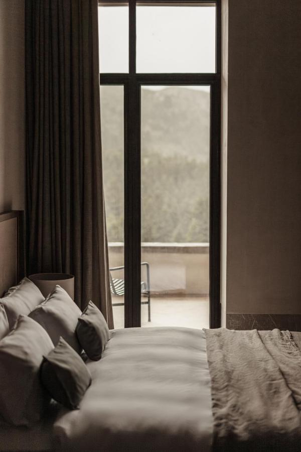 Manna, A Member Of Design Hotels Valtessiniko Exterior photo