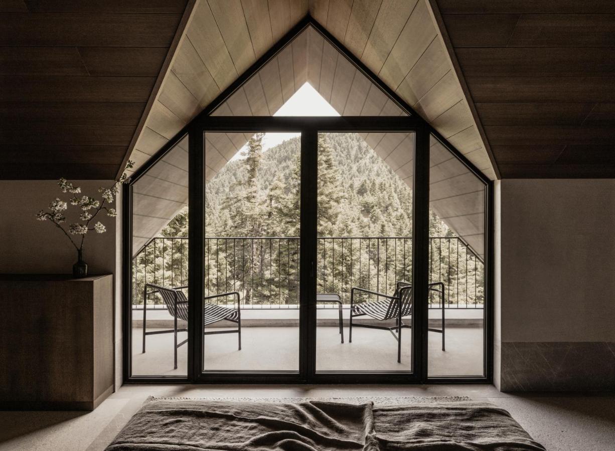Manna, A Member Of Design Hotels Valtessiniko Exterior photo